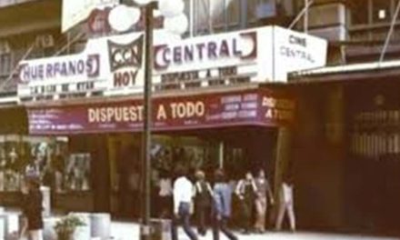 Lugares que no se olvidan: los cines del centro de Santiago